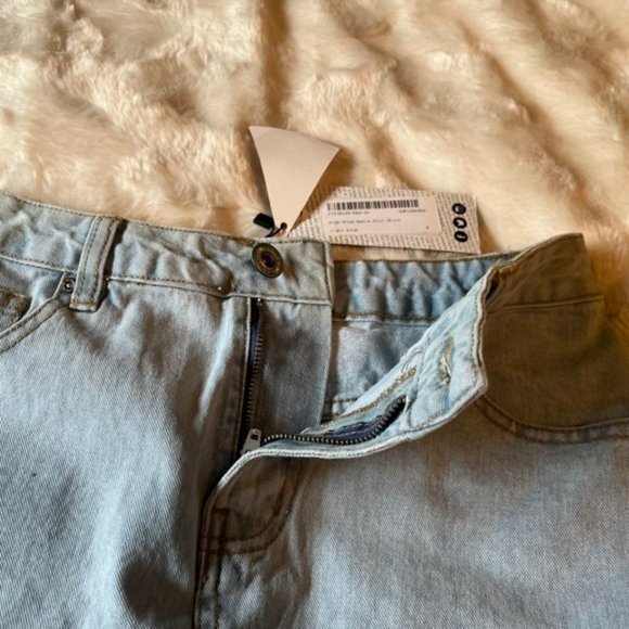 Boohoo High Rise Denim Mini Skirt Light Blue Ladies Size 4 NWT - Picture 3 of 11